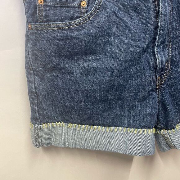 High Rise Cut-off Levi’s 550 Shorts - Picture 2 of 4